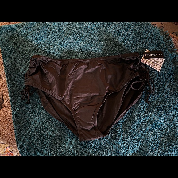 24th & Ocean Plus Adj. High Waisted Bikini Bottom - Picture 2 of 8